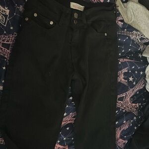 Black skinny jeans